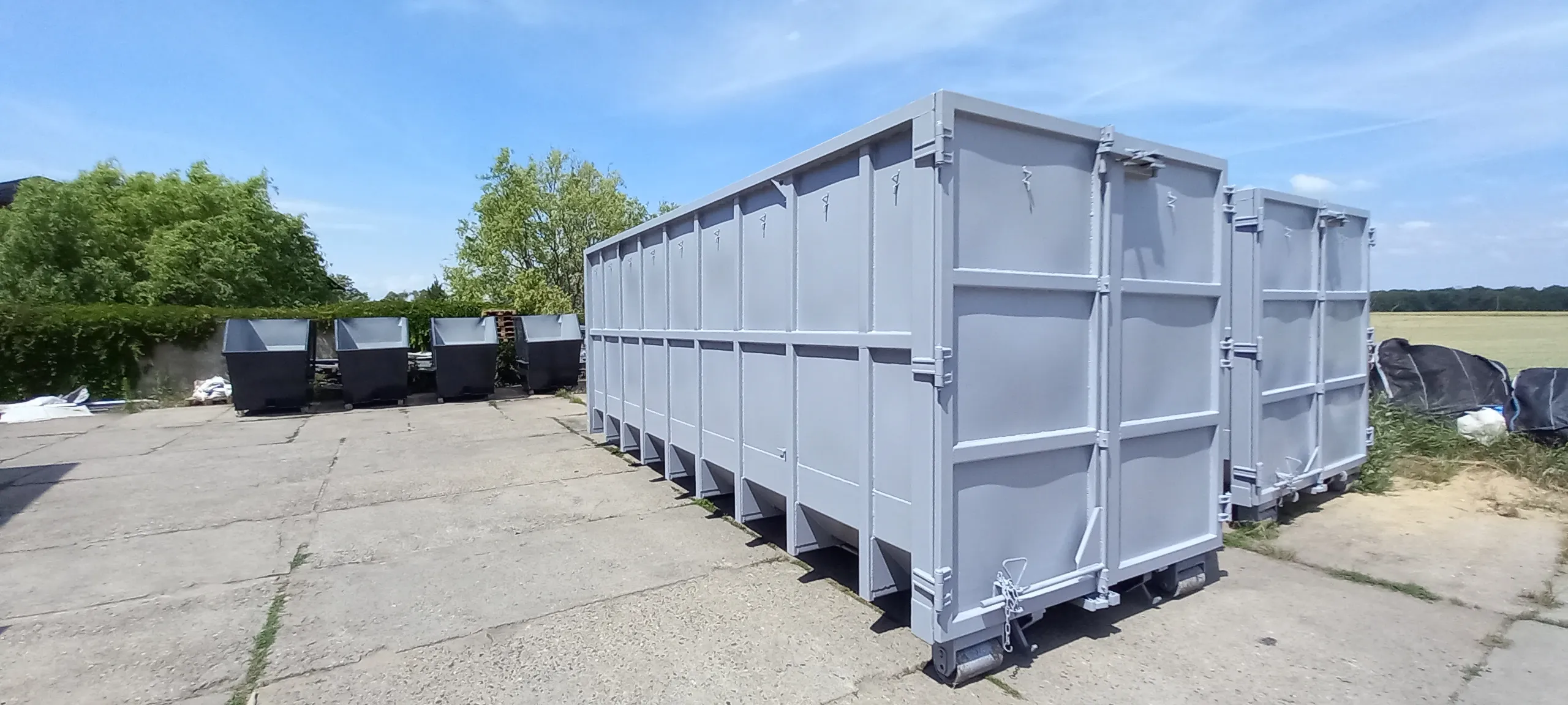 Use of Steel Containers in Construction and Industry